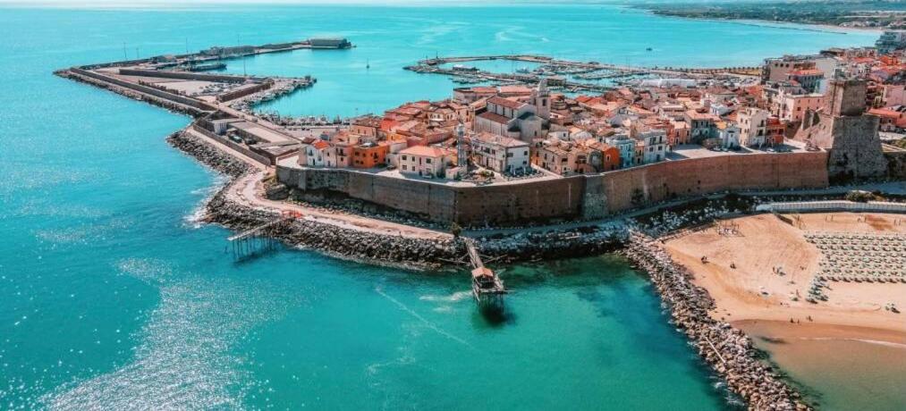 Dimora Brezza Di Mare Apartman Termoli Kültér fotó